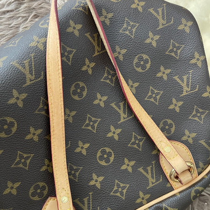 Preloved Authentic Louis Vuitton Montorgueil PM bag in monogram canvas