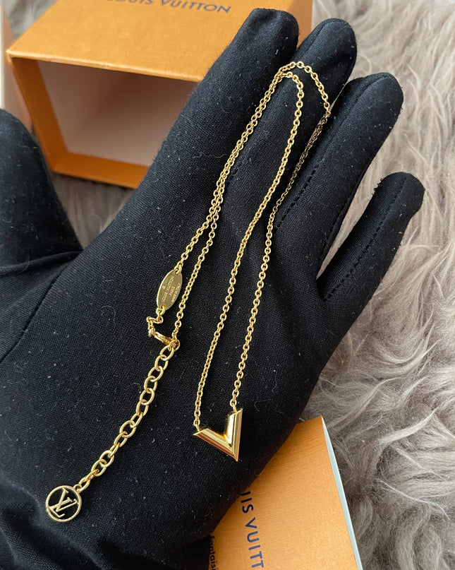 Preloved Authentic Essential V Necklace
