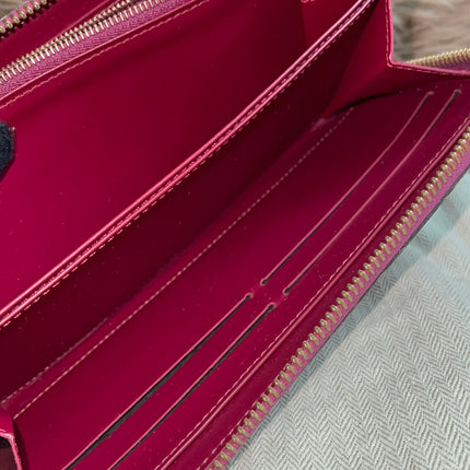 Preloved Authentic Louis Vuitton Vernis Zippy Wallet