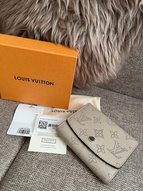 preloved AUTHENTIC Louis Vuitton Iris Compact Wallet – Mahina Galet
