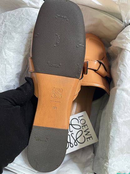 Loewe mule