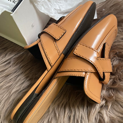 Loewe mule