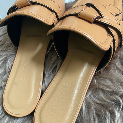 Loewe mule