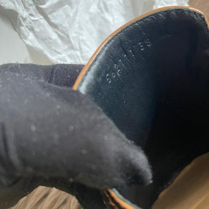 Loewe mule