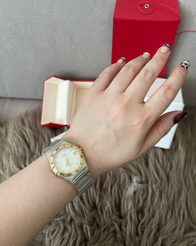 Preloved Authentic Omega Constellation 34mm/17cm, steel ‑ yellow gold on steel ‑ gold full bar