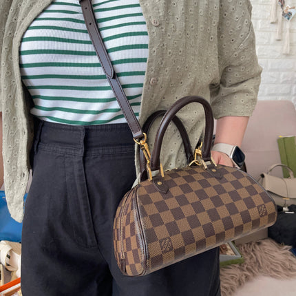 Preloved Authentic Slightly UsedLouis Vuitton Ribera Mini with strap