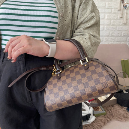Preloved Authentic Slightly UsedLouis Vuitton Ribera Mini with strap