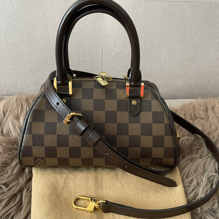 Preloved Authentic Slightly UsedLouis Vuitton Ribera Mini with strap