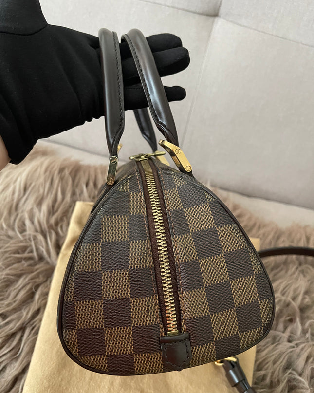 Preloved Authentic Slightly UsedLouis Vuitton Ribera Mini with strap