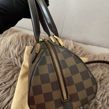 Preloved Authentic Slightly UsedLouis Vuitton Ribera Mini with strap