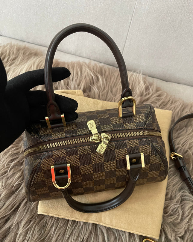 Preloved Authentic Slightly UsedLouis Vuitton Ribera Mini with strap