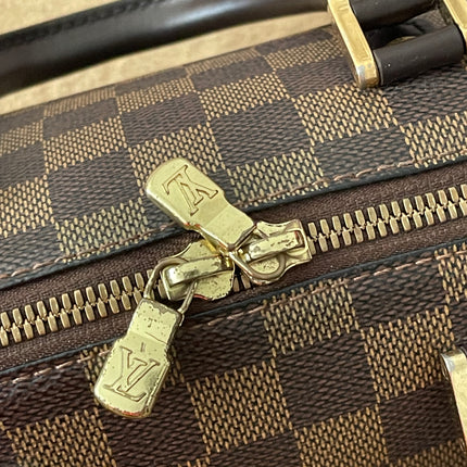Preloved Authentic Slightly UsedLouis Vuitton Ribera Mini with strap