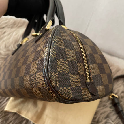 Preloved Authentic Slightly UsedLouis Vuitton Ribera Mini with strap