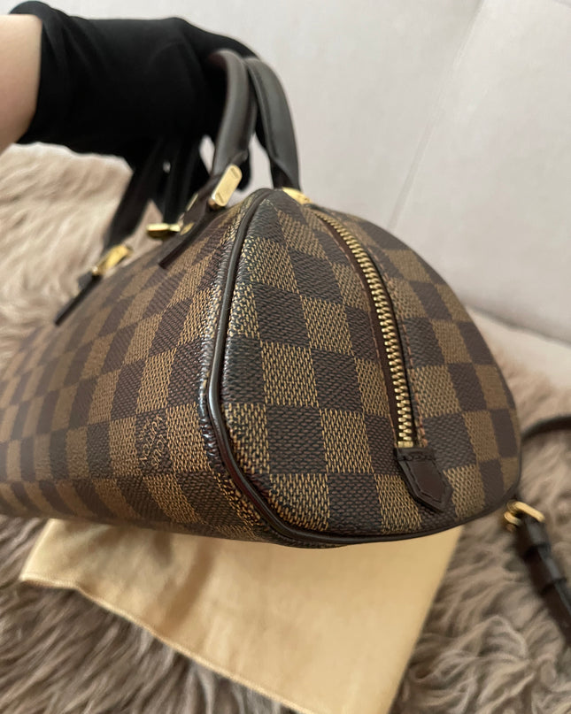 Preloved Authentic Slightly UsedLouis Vuitton Ribera Mini with strap