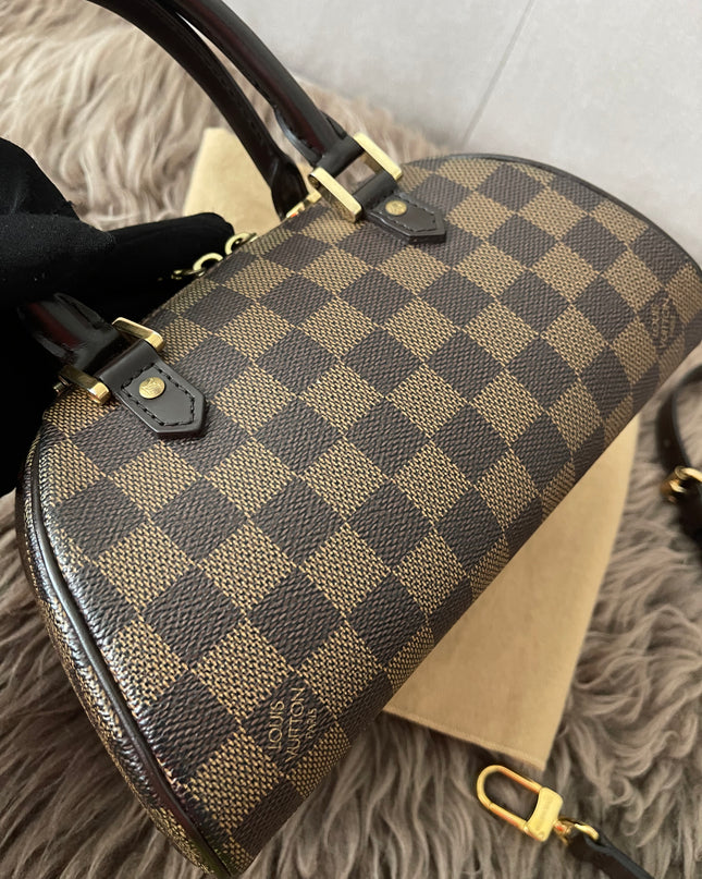 Preloved Authentic Slightly UsedLouis Vuitton Ribera Mini with strap