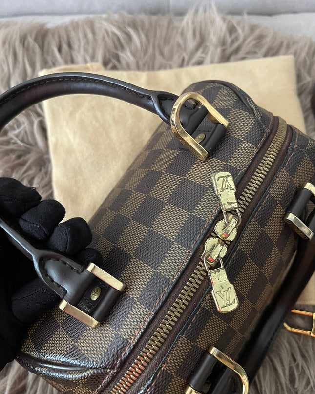 Preloved Authentic Slightly UsedLouis Vuitton Ribera Mini with strap