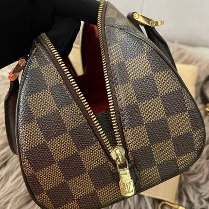 Preloved Authentic Slightly UsedLouis Vuitton Ribera Mini with strap
