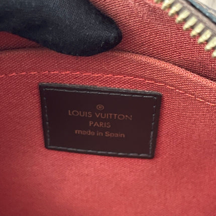Preloved Authentic Slightly UsedLouis Vuitton Ribera Mini with strap