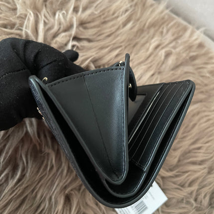 Preloved Authentic Like New Kate Spade New York Spade Flower Medium Bifold Wallet