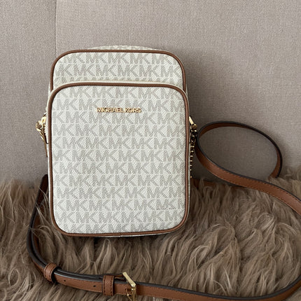 Preloved Authentic Michael Kors Jet Set Travel Medium Logo Crossbody Bag