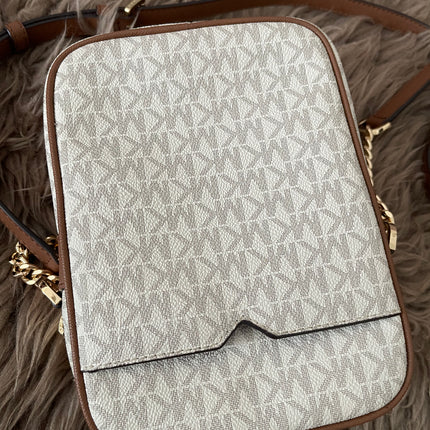 Preloved Authentic Michael Kors Jet Set Travel Medium Logo Crossbody Bag