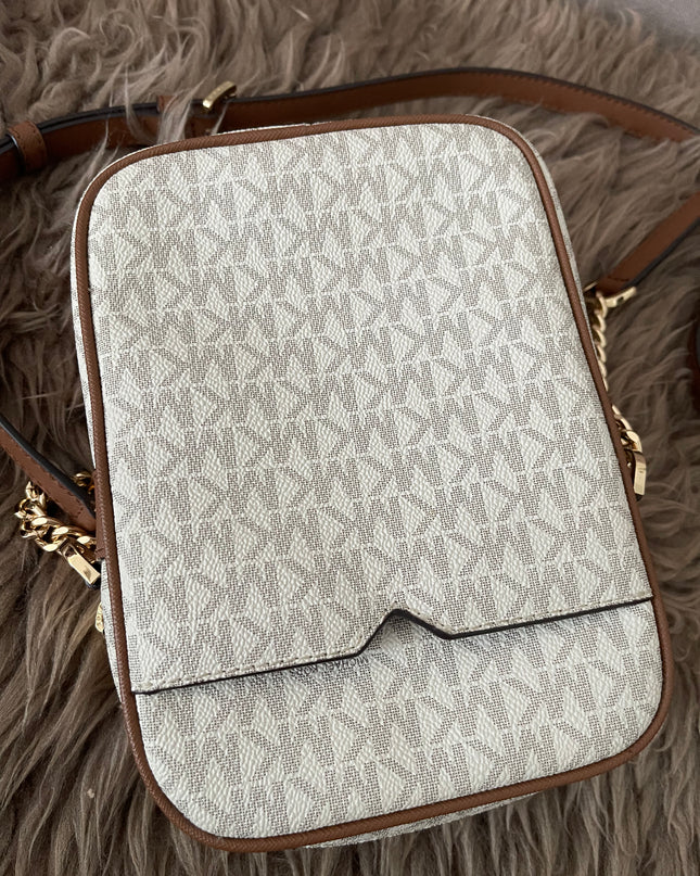 Preloved Authentic Michael Kors Jet Set Travel Medium Logo Crossbody Bag