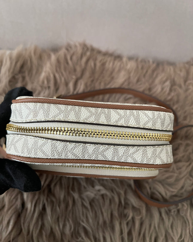 Preloved Authentic Michael Kors Jet Set Travel Medium Logo Crossbody Bag