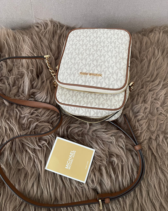 Preloved Authentic Michael Kors Jet Set Travel Medium Logo Crossbody Bag