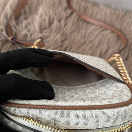 Preloved Authentic Michael Kors Jet Set Travel Medium Logo Crossbody Bag