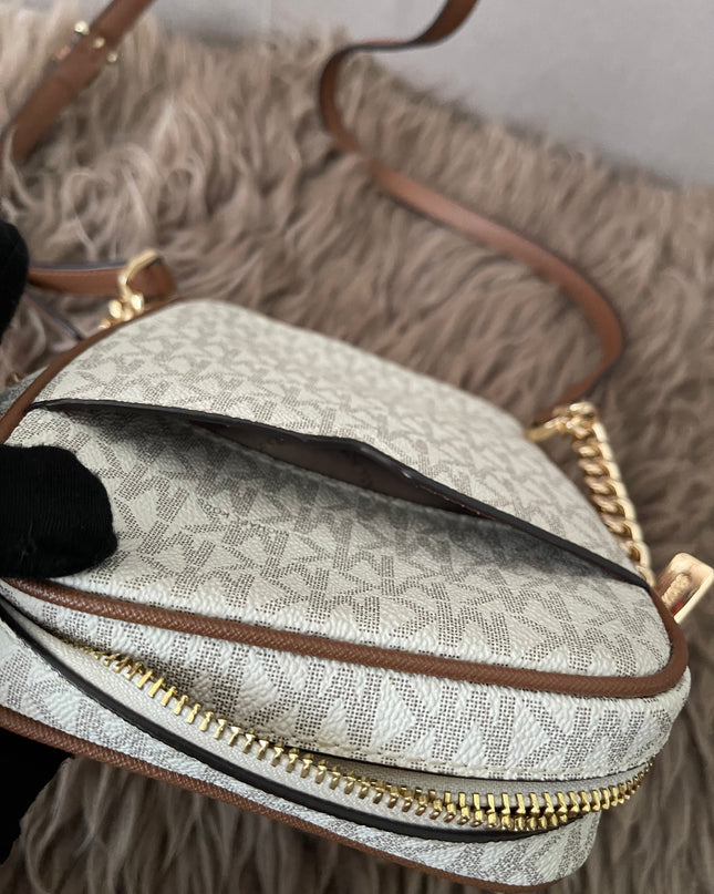 Preloved Authentic Michael Kors Jet Set Travel Medium Logo Crossbody Bag