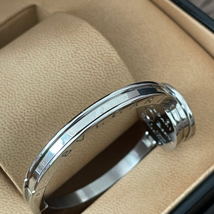 Preloved Authentic Bulgari B.Zero1 Black Dial 22mm 16.5cm