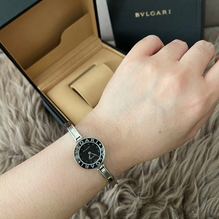 Preloved Authentic Bulgari B.Zero1 Black Dial 22mm 16.5cm