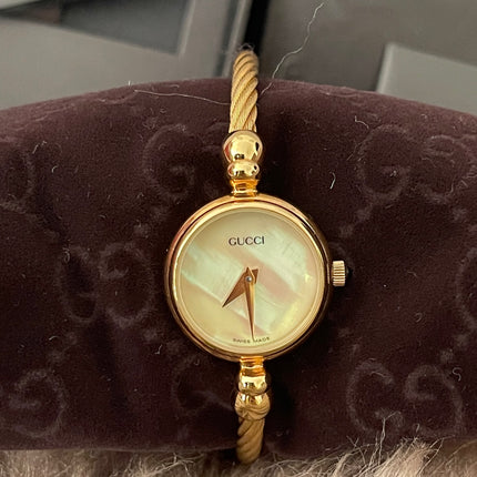 Preloved Authentic Gucci Ladies Bangle Gold Tone MOP Dial 15.5cm