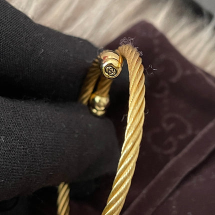 Preloved Authentic Gucci Ladies Bangle Gold Tone MOP Dial 15.5cm