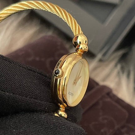 Preloved Authentic Gucci Ladies Bangle Gold Tone MOP Dial 15.5cm