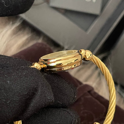 Preloved Authentic Gucci Ladies Bangle Gold Tone MOP Dial 15.5cm