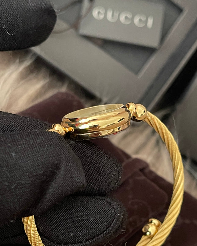Preloved Authentic Gucci Ladies Bangle Gold Tone MOP Dial 15.5cm