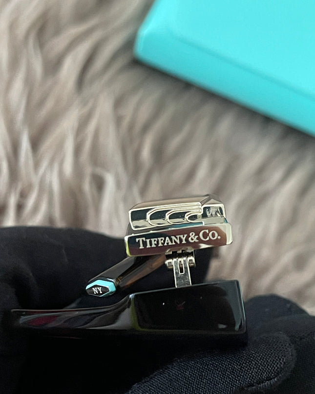 Preloved Authentic Tiffany & Co. Tiffany T sunglasses