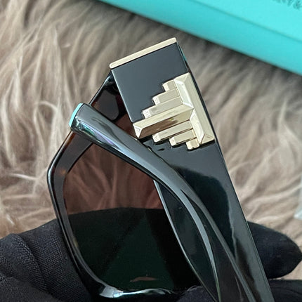 Preloved Authentic Tiffany & Co. Tiffany T sunglasses