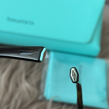Preloved Authentic Tiffany & Co. Tiffany T sunglasses