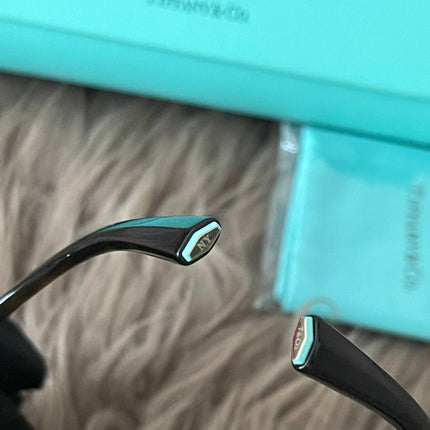 Preloved Authentic Tiffany & Co. Tiffany T sunglasses