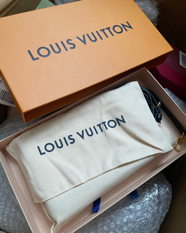 Preloved Louis Vuitton Monogram Giant Reverse Pochette Double Zip Crossbody Bag