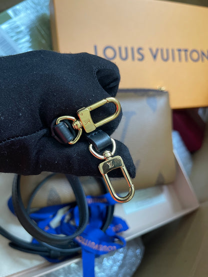 Preloved Louis Vuitton Monogram Giant Reverse Pochette Double Zip Crossbody Bag