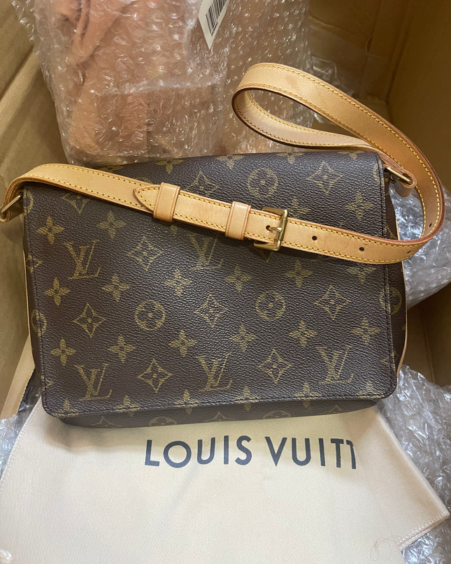 BIG DROP!! Preloved Louis Vuitton  2001 Musette Tango shoulder bag