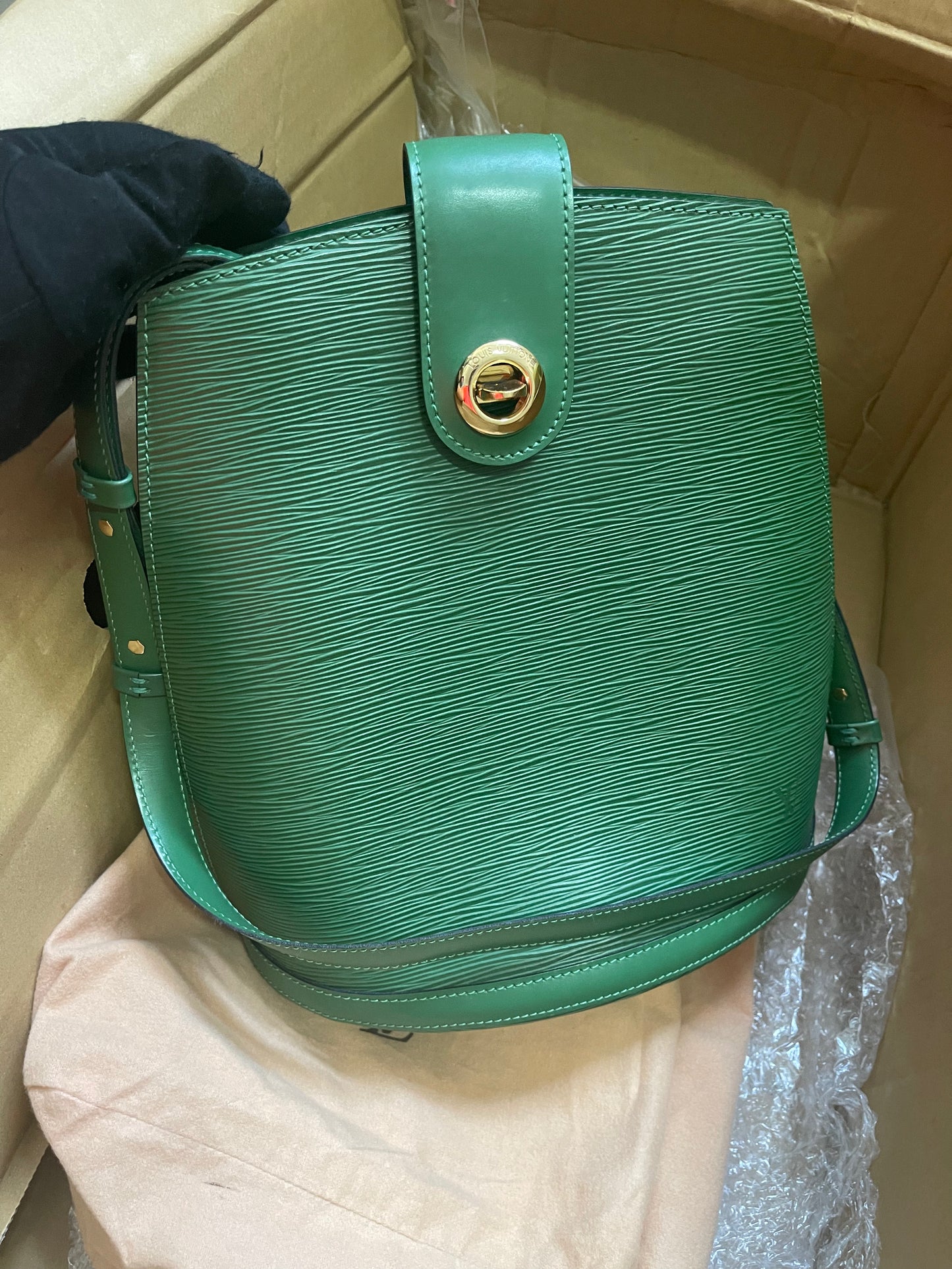 Preloved Louis Vuitton Green Epi Leather Cluny Shoulder Bag