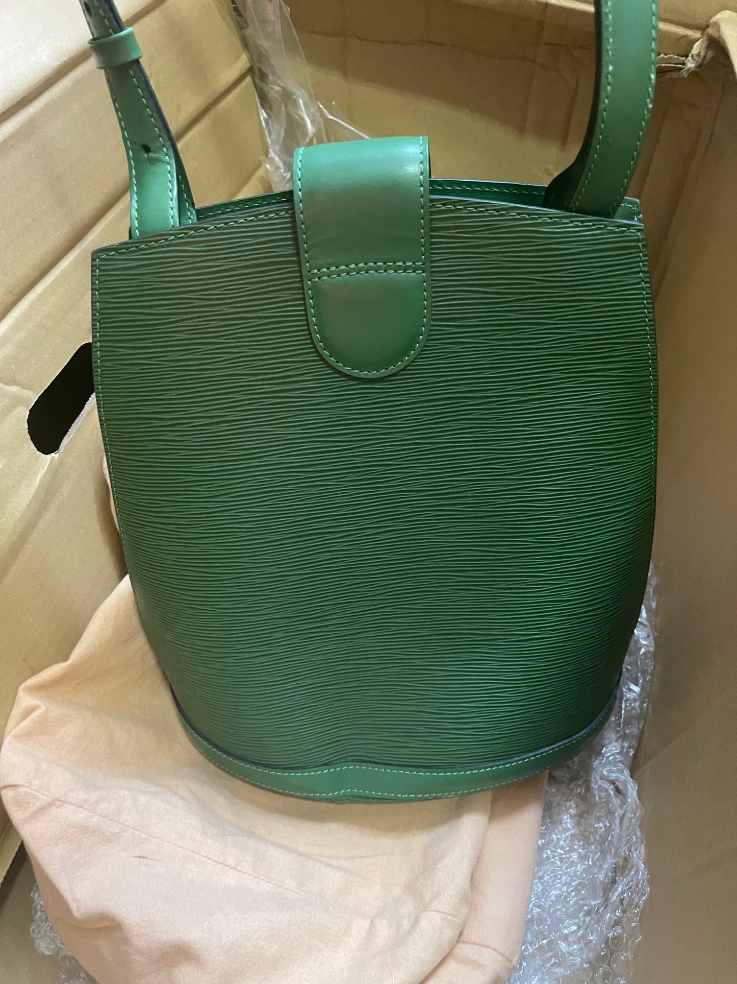 Preloved Louis Vuitton Green Epi Leather Cluny Shoulder Bag