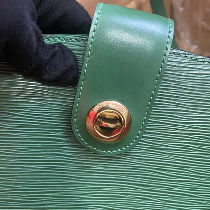 Preloved Louis Vuitton Green Epi Leather Cluny Shoulder Bag