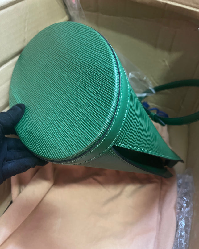 Preloved Louis Vuitton Green Epi Leather Cluny Shoulder Bag