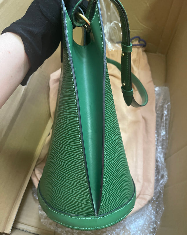Preloved Louis Vuitton Green Epi Leather Cluny Shoulder Bag