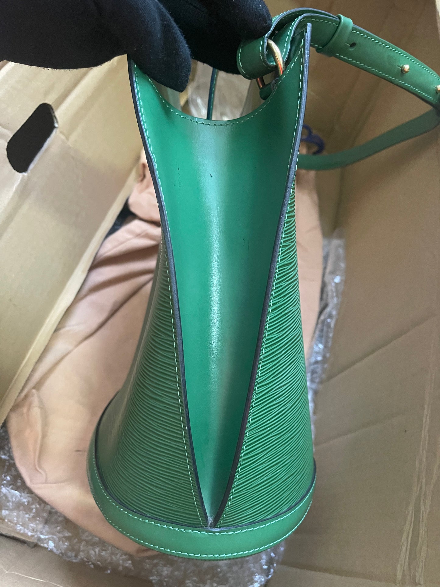 Preloved Louis Vuitton Green Epi Leather Cluny Shoulder Bag